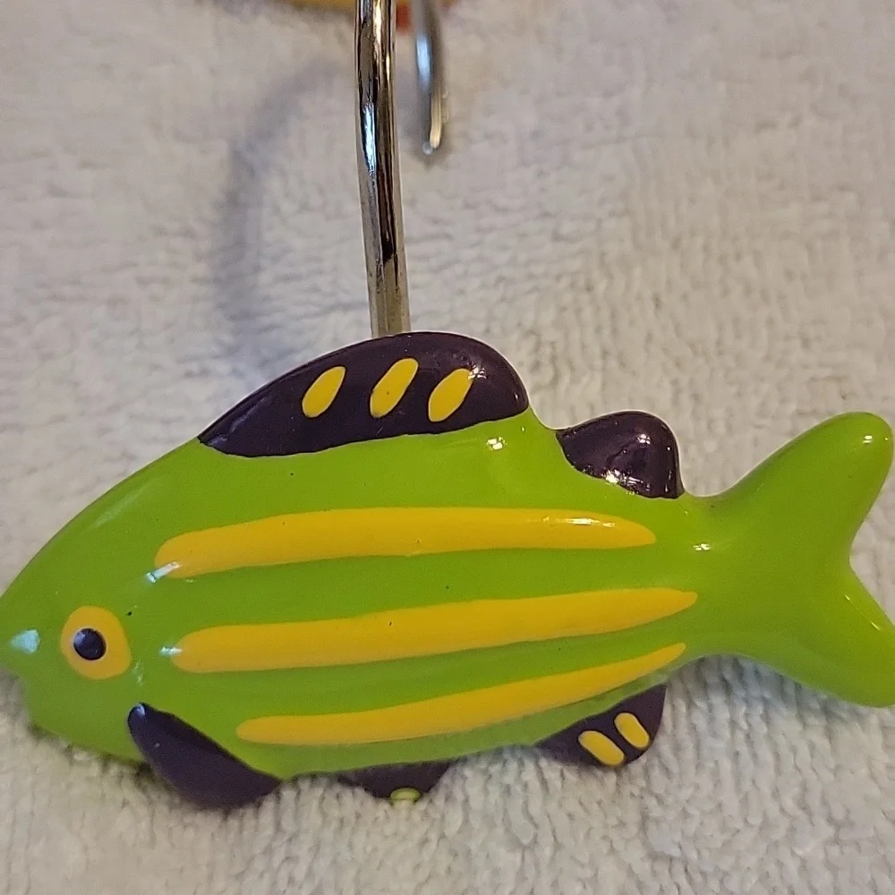 Colorful Fish Shower Hooks - Green & Yellow (Unbranded)